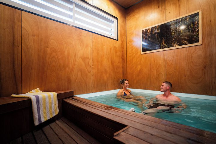 Aura Accommodation