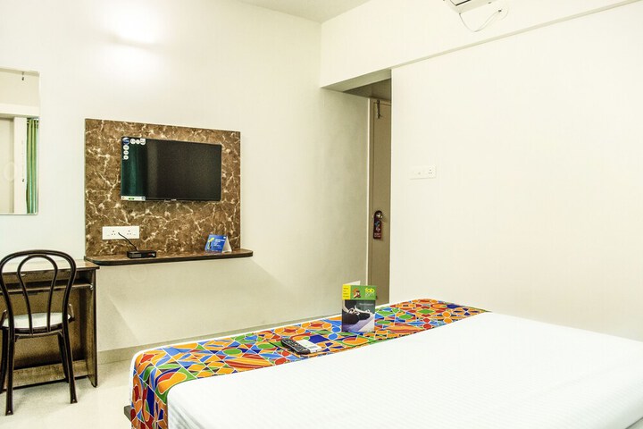 Room 6 of 25
