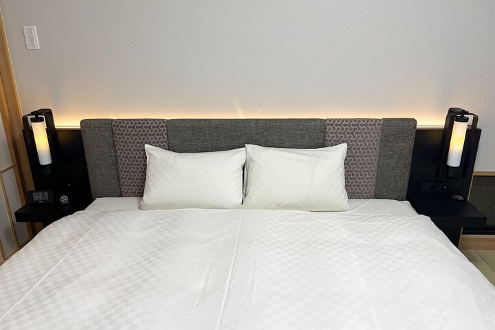 Room 25 of 60