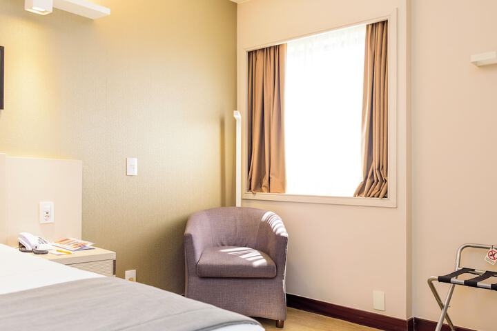 Room 26 of 62
