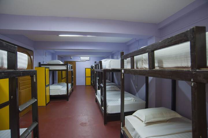 Room 16 of 47