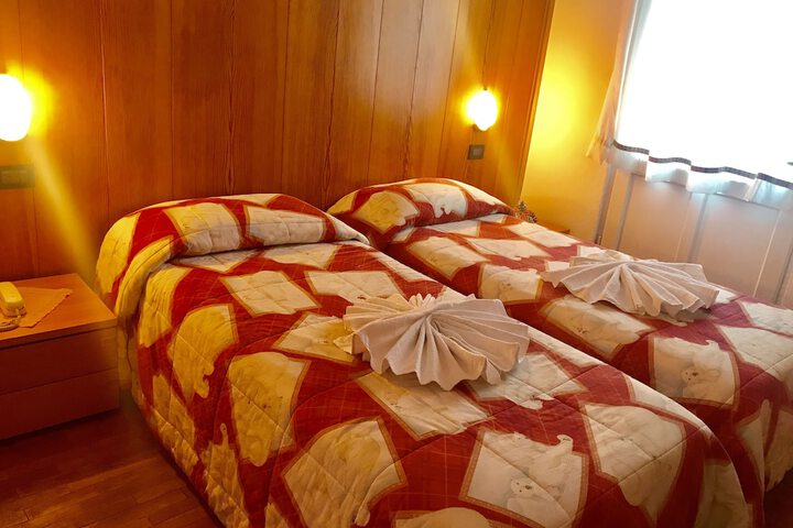 Room 5 of 21