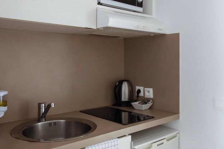 Private kitchenette