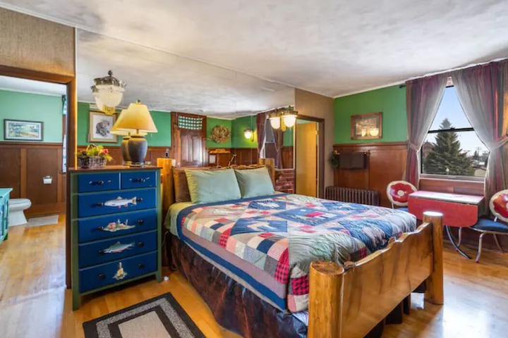 Room 14 of 44
