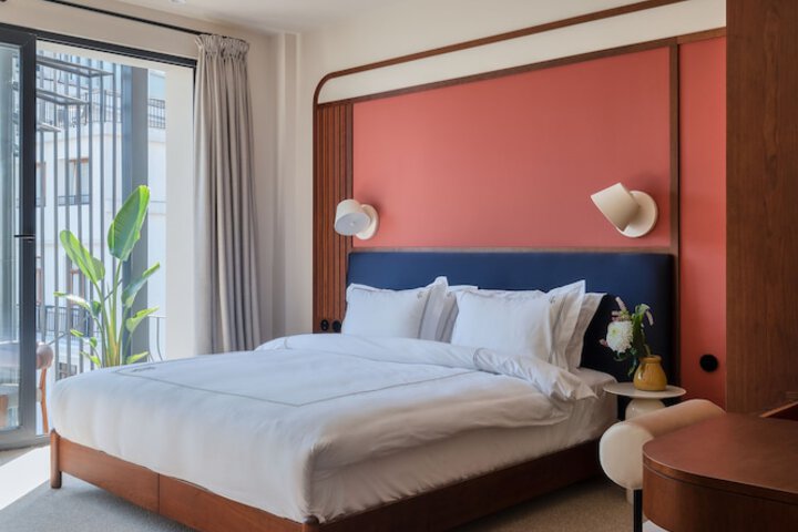 Room 10 of 54