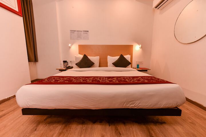 Room 5 of 24