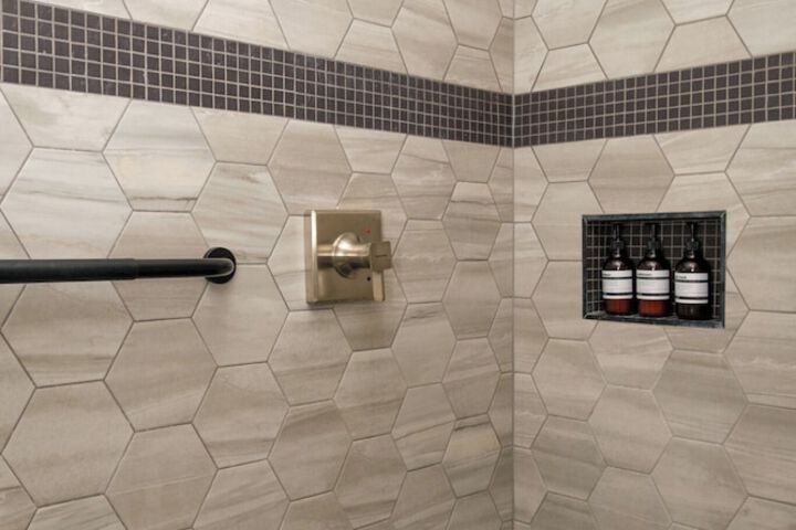 1 King Bed Suite (2 of 10)