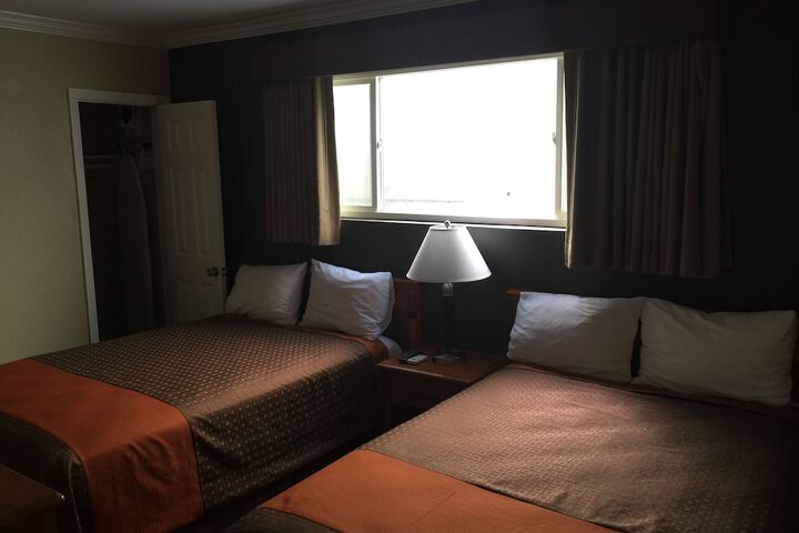 Room 13 of 51