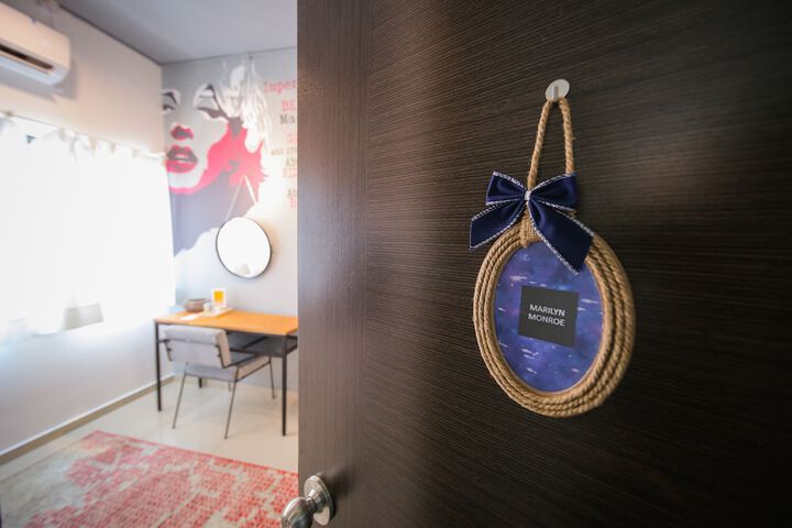 Room 77 of 121