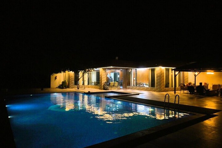 Pool 46 of 79