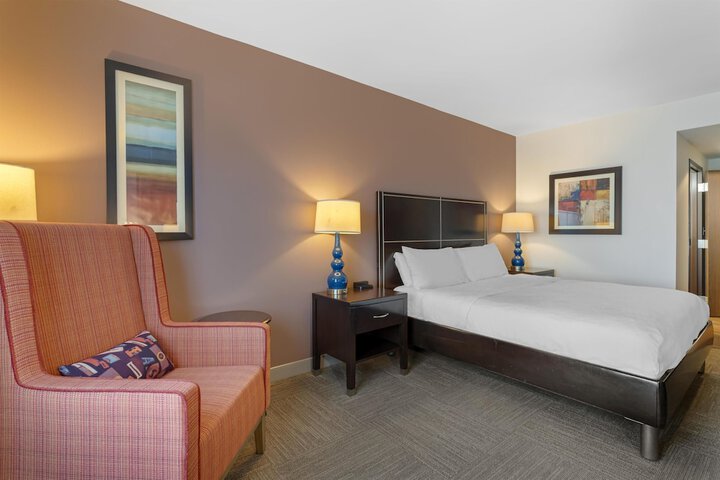 Room 42 of 93