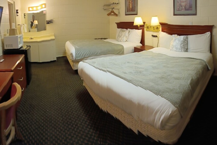 Room 13 of 20