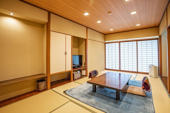 Room 20 of 84