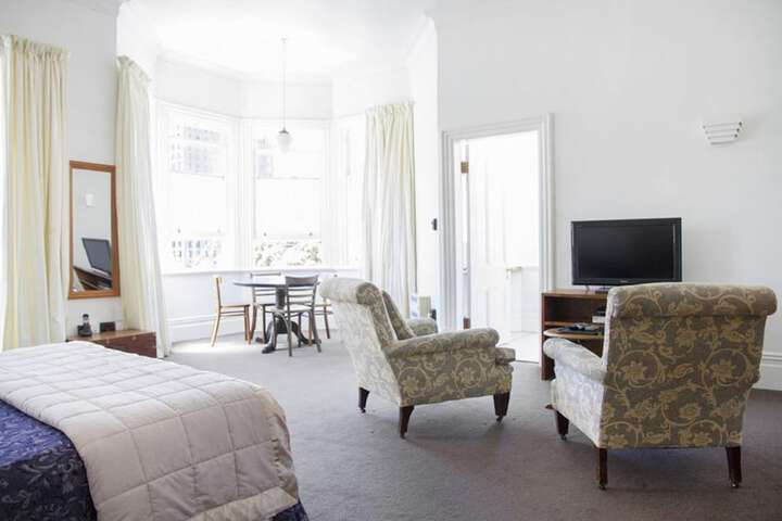 Room 9 of 63