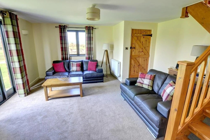 Luxurious Holiday Home in South Wales Near River