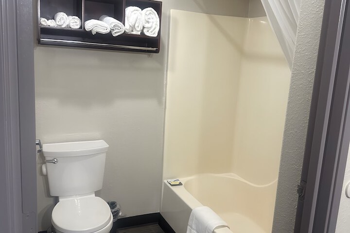 Room 19 of 29