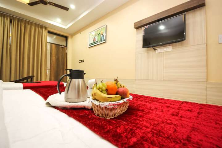 Room 14 of 73