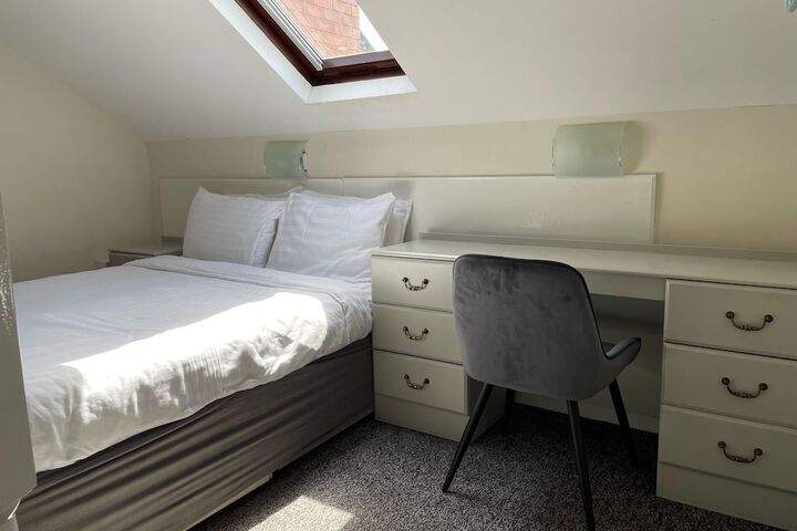 Room 8 of 44