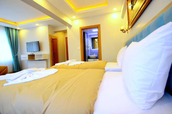 Room 43 of 87
