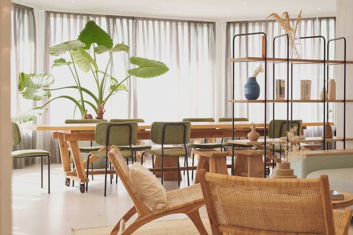 Hotel Interior 4 of 24