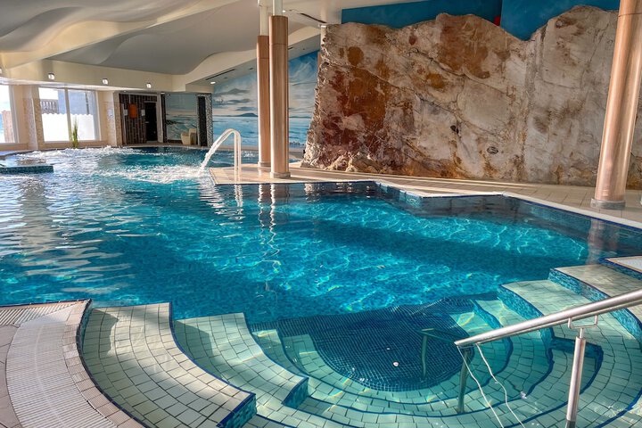 Hotel with Pool