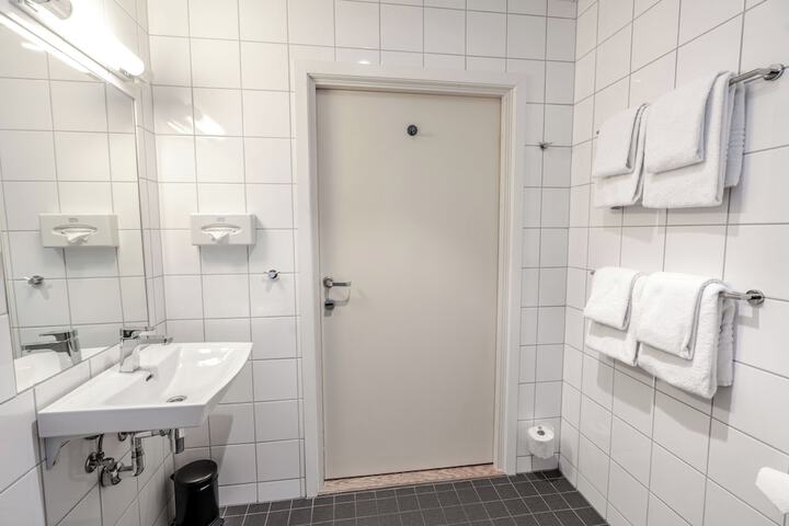 Room 86 of 130