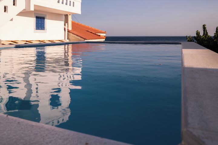 Pool 60 of 91