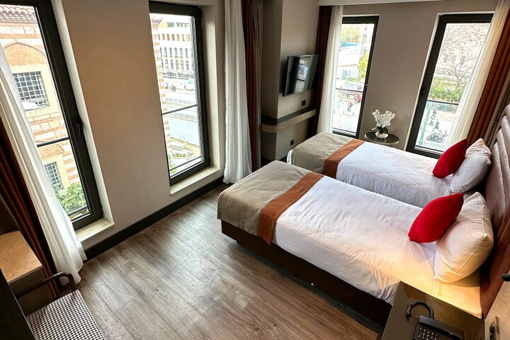 Room 58 of 96