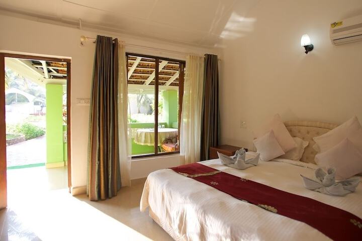 Room 10 of 48