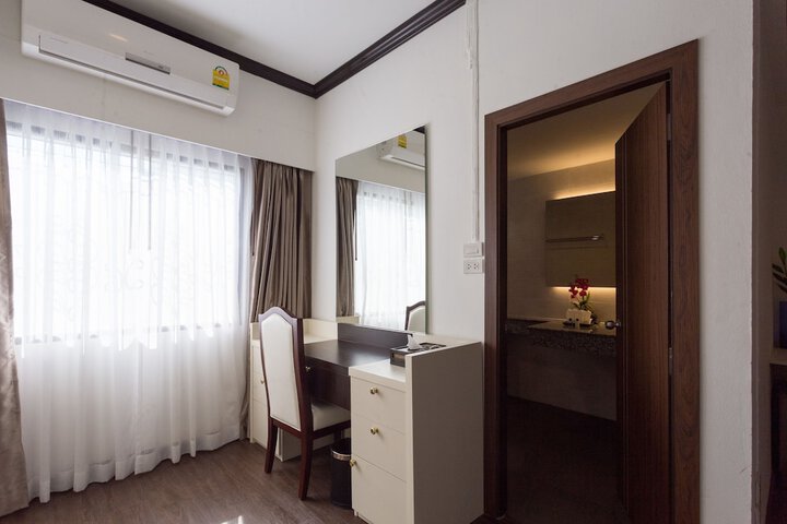 Room 29 of 39