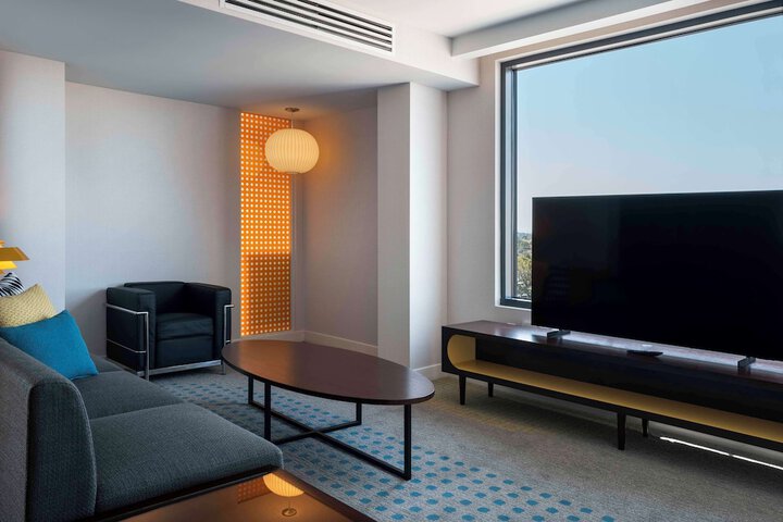 Room 25 of 71