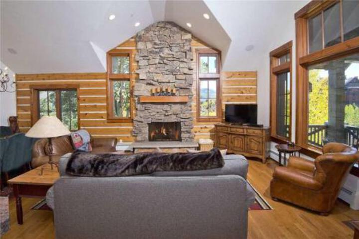 Buckhorn Townhome #9 5 Bathrooms Townhouse in Avon, CO
