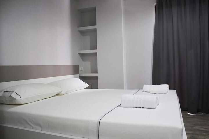 Room 5 of 39