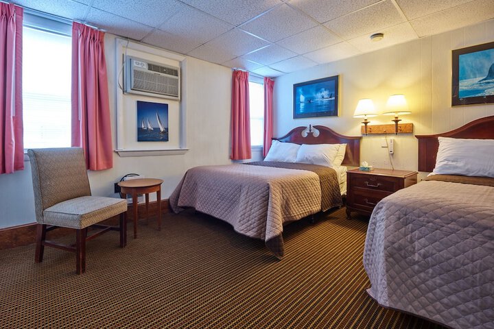 Room 17 of 39