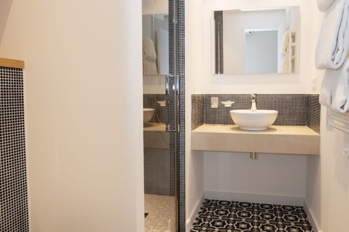 Bathroom Interior Photo
