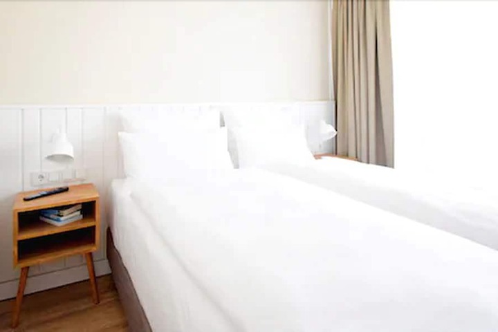 Room 15 of 75