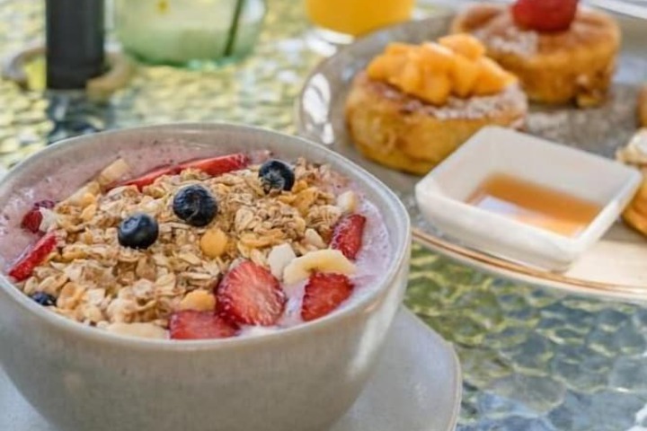 Breakfast/Coffee Service 123 of 156