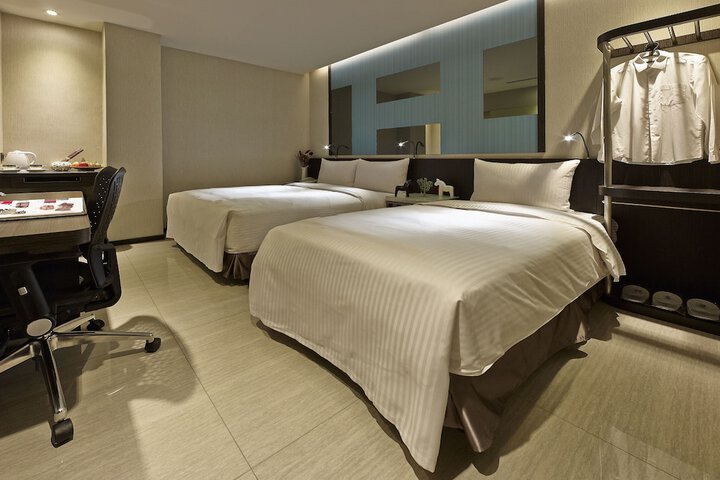 Room 8 of 45