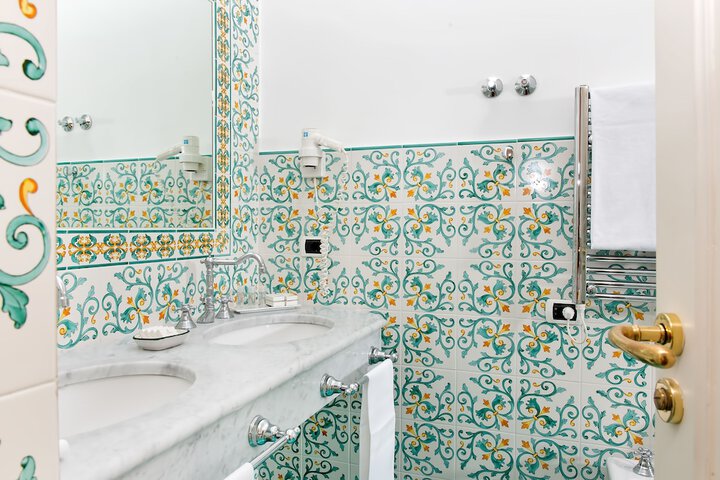 Clean Restrooms