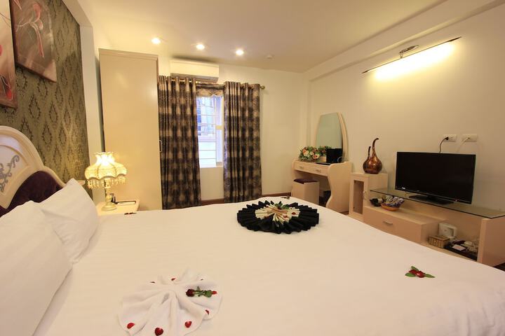 Room 15 of 42