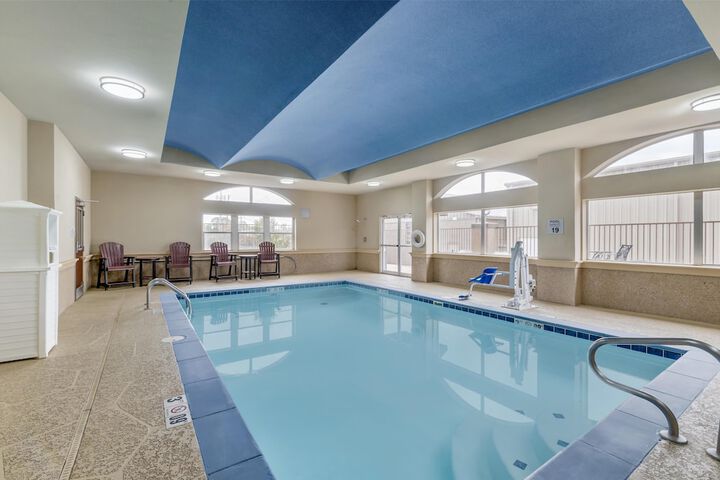 Pool 44 of 59