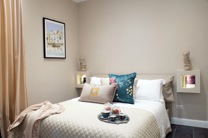 Room 5 of 22