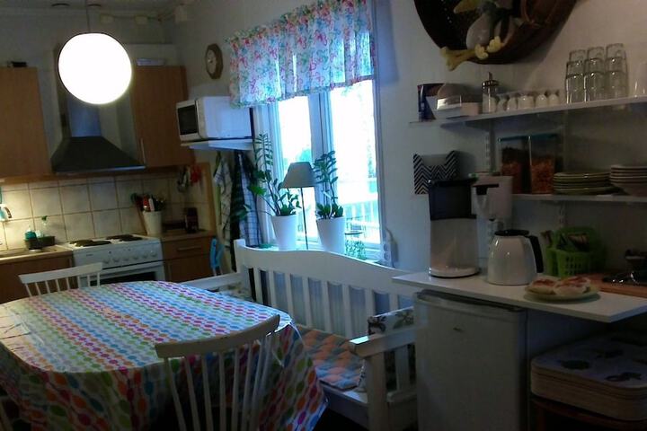Room 12 of 38