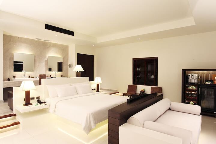 Room 32 of 229