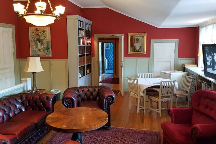 Room 15 of 33