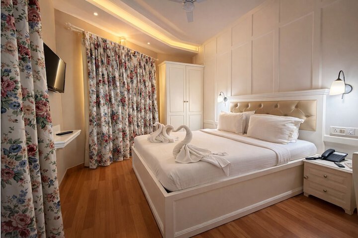 Room 13 of 86