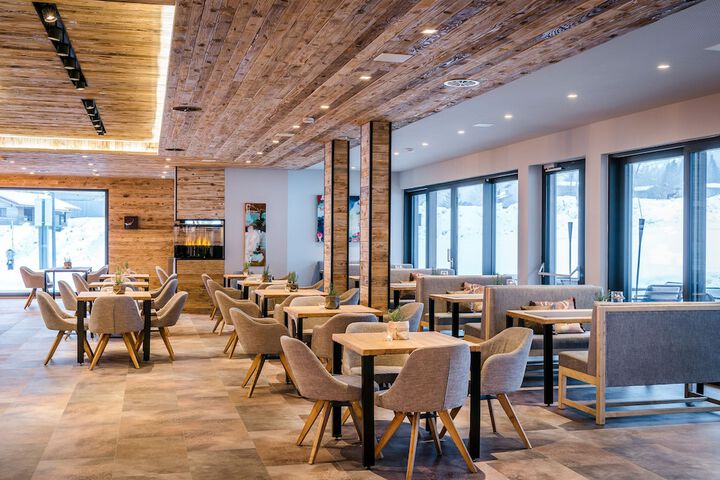 Dining Photos