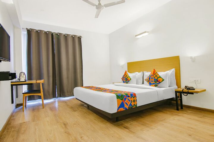 Room 14 of 38