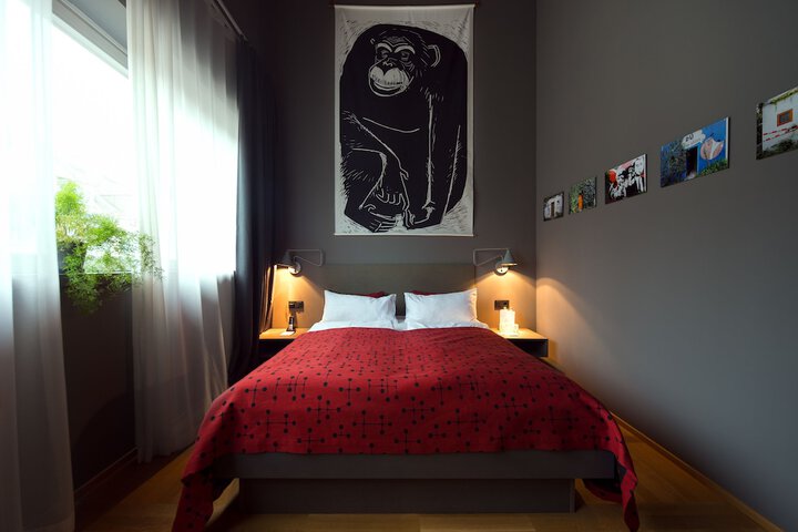 Room 6 of 52
