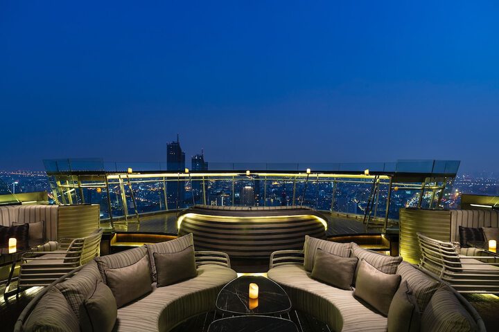Lounge 169 of 220